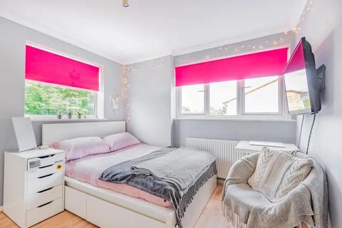 3 Springate Field, Slough, SL3 7DH