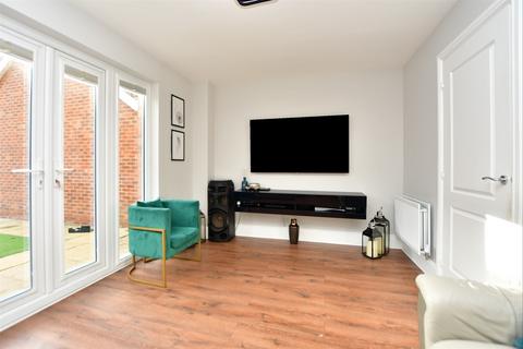 3 Crusade Way, Strood, Rochester, ME2 2ZH