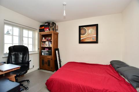 3 Crusade Way, Strood, Rochester, ME2 2ZH