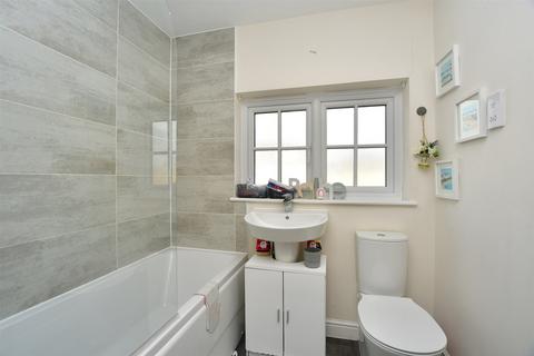 3 Crusade Way, Strood, Rochester, ME2 2ZH