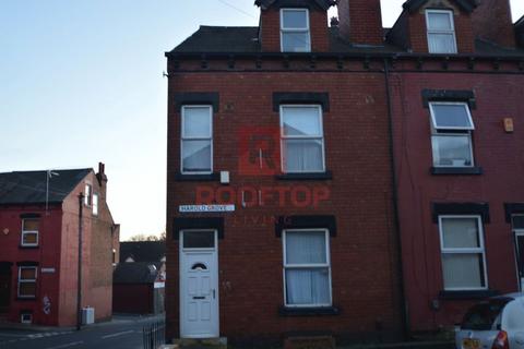 4 bedroom house to rent - Harold Grove, Leeds LS6
