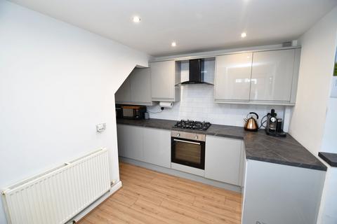 2 bedroom semi-detached house for sale - The Mead, Salford, M5