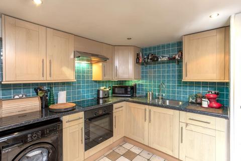 2 bedroom cottage for sale, Briggate, Knaresborough