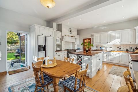 4 bedroom house for sale, Framewood Road, Stoke Poges, Buckinghamshire