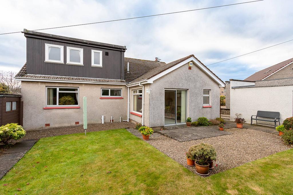 74 Torridon Road, Broughty Ferry, Dundee, DD5 3JH 4 bed detached house