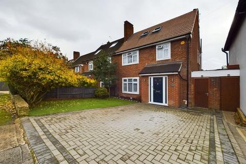 142 Pine Gardens, Ruislip, HA4 9TH