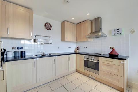 1 bedroom apartment to rent, High Street, London, E15