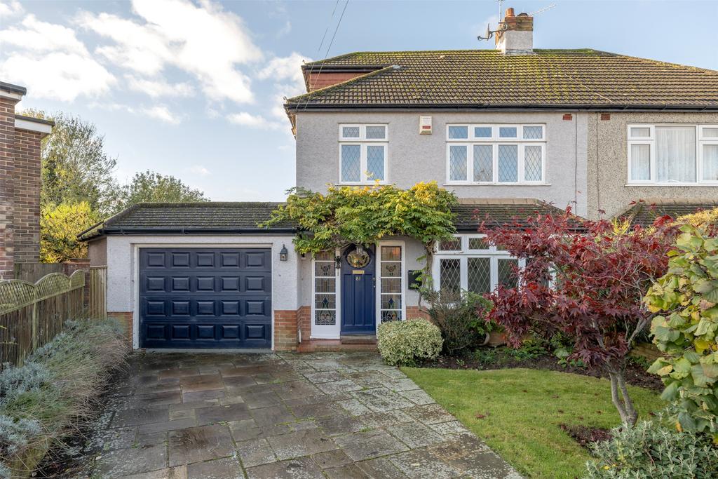 Hitchings Way, Reigate, Surrey, RH2 4 bed semidetached house for sale