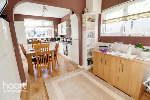 15 Canons Walk, Northampton, NN2 8HR