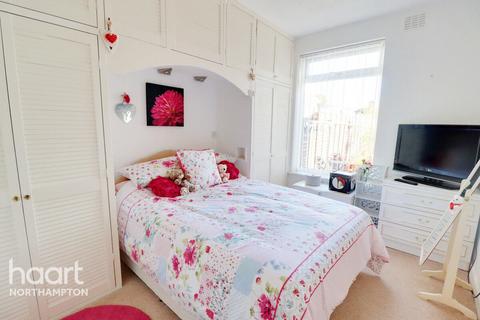 15 Canons Walk, Northampton, NN2 8HR