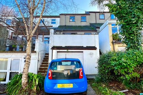 2 bedroom terraced house for sale, Lister Street, Falmouth - Close to town, with garage and parking