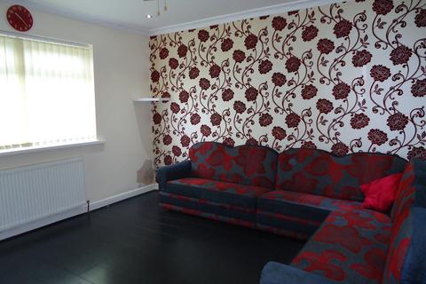 3 bedroom semi-detached house for sale, Waincliffe Drive, Leeds LS11