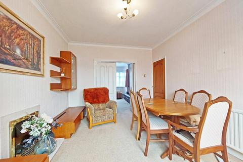 93 Alexandra Avenue, Harrow, HA2 8PX