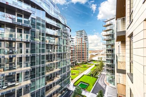 2 bedroom apartment to rent, Meridian House, Battersea Reach