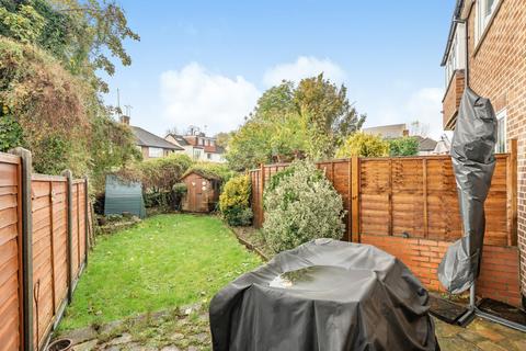 87 Reynolds Close, Carshalton, SM5 2AZ