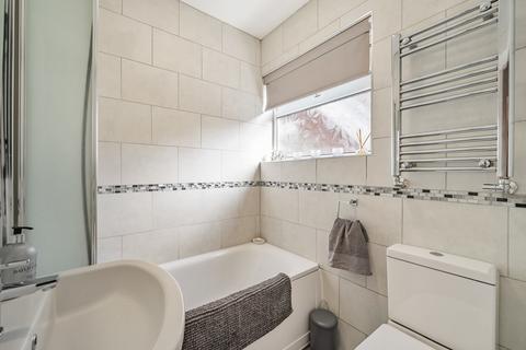 87 Reynolds Close, Carshalton, SM5 2AZ