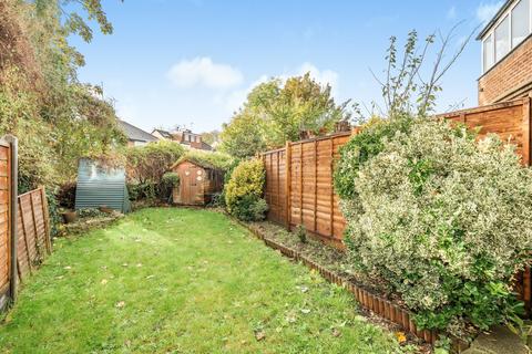 87 Reynolds Close, Carshalton, SM5 2AZ