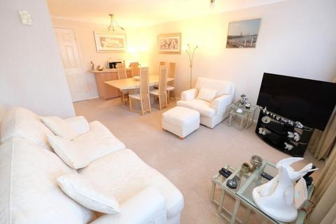 4 Taylor Close, Orpington, BR6 9UH
