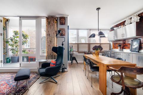 1 bedroom apartment for sale, Shorts Gardens, Seven Dials WC2