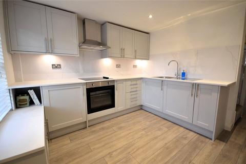 2 bedroom terraced house to rent, Abbey Street, Farnham, Surrey, GU9