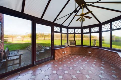 24 Burton Road, Rosliston, Swadlincote, DE12 8JU