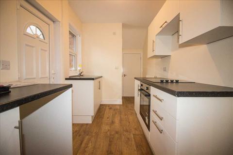 2 bedroom flat to rent, Hunter Avenue, Blyth