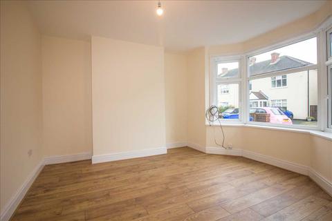 2 bedroom flat to rent, Hunter Avenue, Blyth