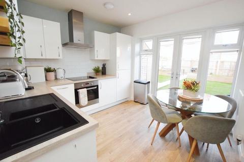 12 Farley Grove, Exeter, EX1 3YX