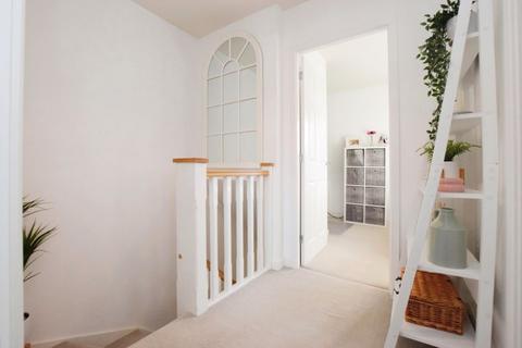 12 Farley Grove, Exeter, EX1 3YX