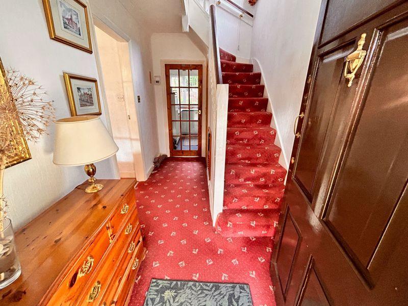 Jockey Road, Sutton Coldfield, B73 5DQ 3 bed semidetached house for sale £380,000