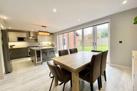 3 Little Sutton Grove, Sutton Coldfield, B75 5PL