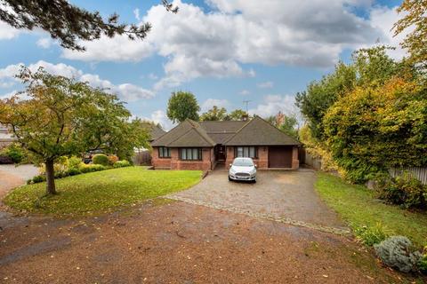 4 bedroom bungalow for sale, Highlands Road, Leatherhead