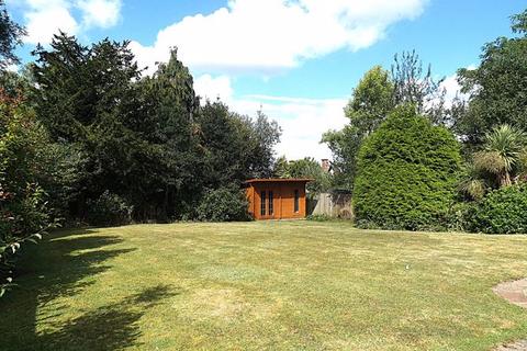 4 bedroom bungalow for sale, Highlands Road, Leatherhead