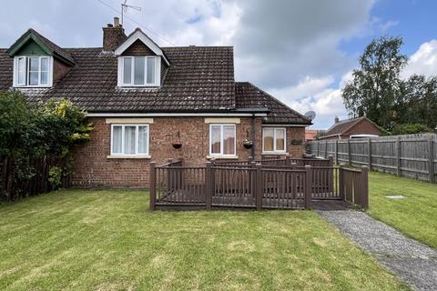 3 bedroom bungalow for sale, 1 Hagnaby Road, Old Bolingbroke