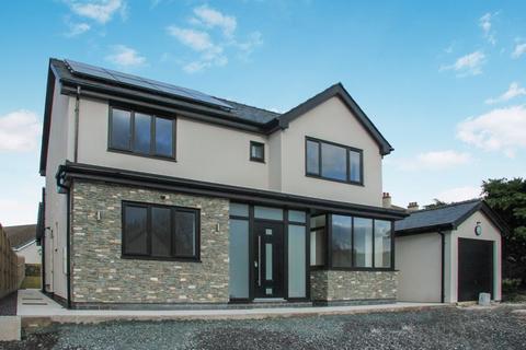 5 bedroom detached house for sale - Maes Ednyfed, Amlwch
