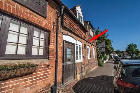 2 bedroom character property to rent, High Street, Henfield