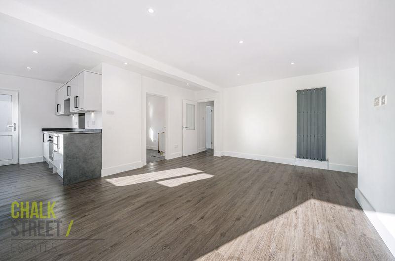 Westbourne Drive, Brentwood, CM14 3 bed semidetached bungalow for sale