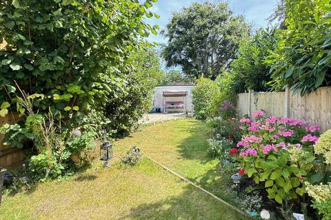 39 Denton Close, Kenilworth, CV8 1BJ