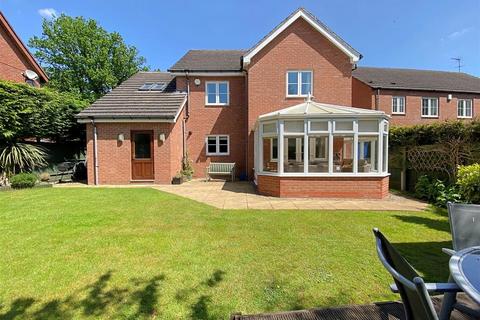 4 bedroom detached house for sale, Leamington Road, Kenilworth