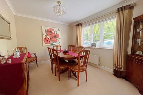 4 bedroom detached house for sale, Leamington Road, Kenilworth