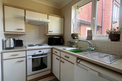 1 bedroom apartment for sale, Oaklands Court, Warwick Road, Kenilworth