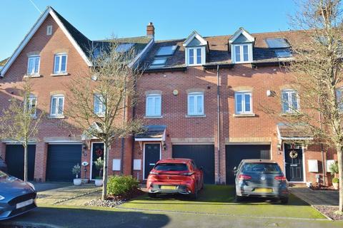 3 bedroom terraced house for sale, Corbetts Way, Thame