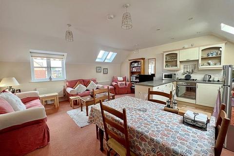 2 bedroom apartment for sale - St. Marys Court, Kenilworth