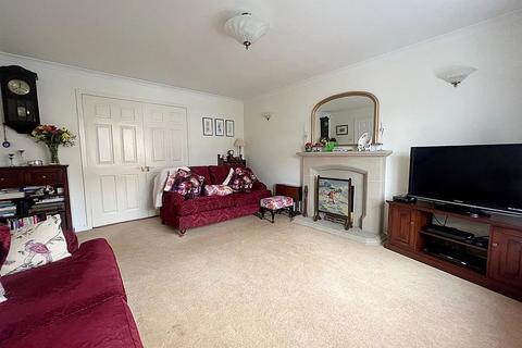 4 bedroom detached house for sale - Raglan Grove, Kenilworth