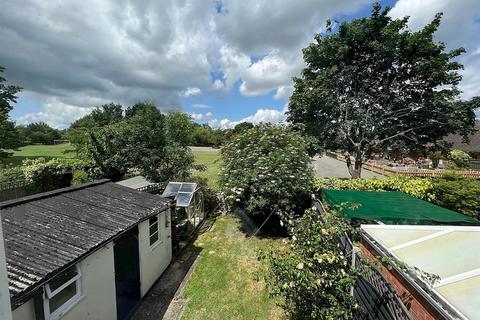 16 Latimer Close, Kenilworth, CV8 1GN