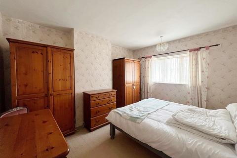 16 Latimer Close, Kenilworth, CV8 1GN