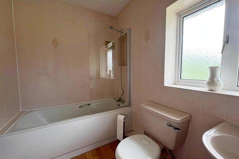 16 Latimer Close, Kenilworth, CV8 1GN