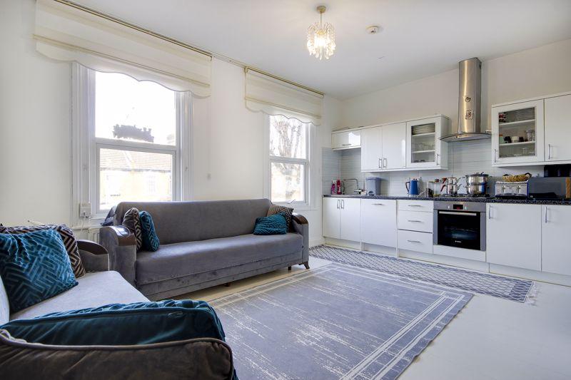 Nags Head Road, Enfield 2 bed for sale £285,000