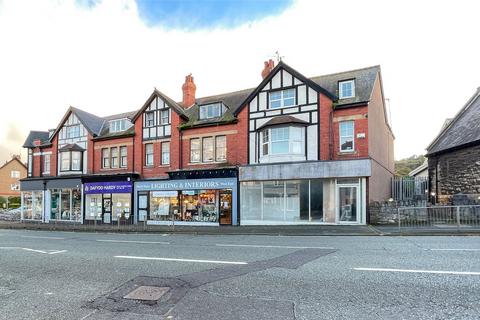Shop to rent, Conway Road, Colwyn Bay, Conwy, LL29