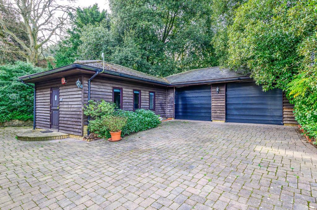 Home Office/Garage